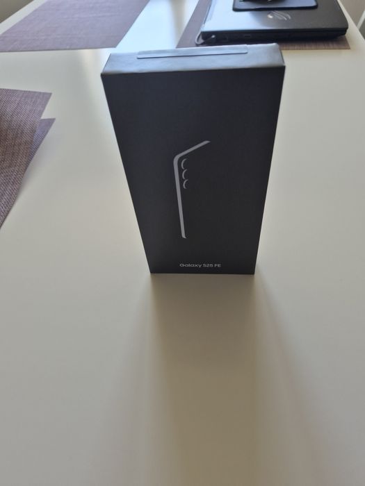 Samsung Galaxy S25 FE - NOU - SIGILAT - GARANȚIE