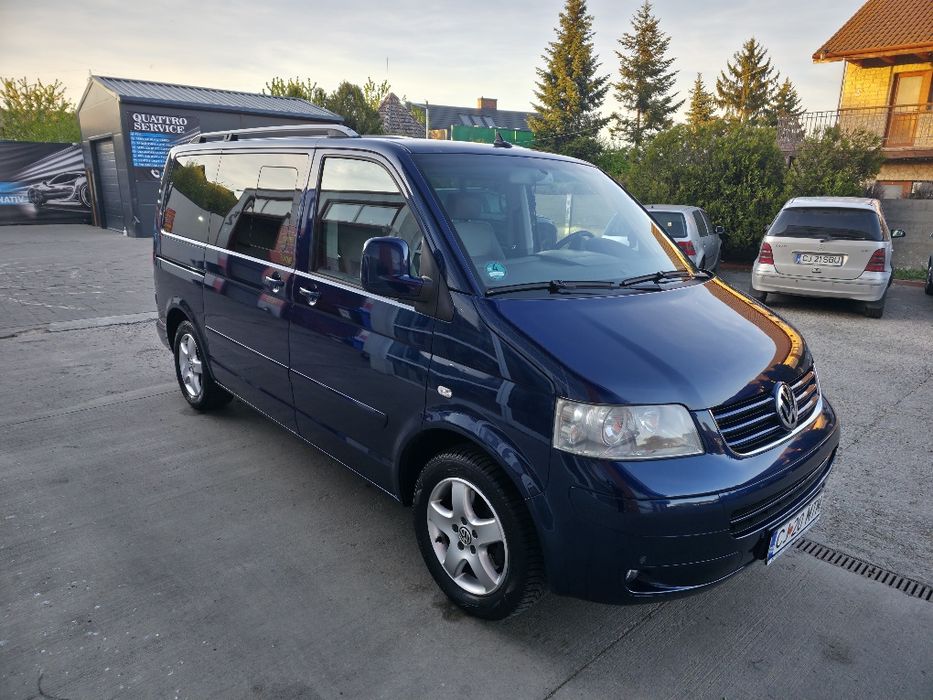 Volkswagen Multivan T5 Model Highline 7 locuri Cutie Automată 2.5 TDI