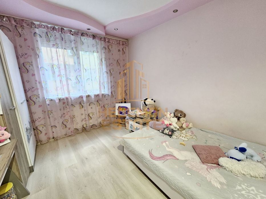 Продава се Четиристаен апартамент в Варна, Колхозен пазар - 93 кв.м за 1775 €/кв.м - Снимка #3