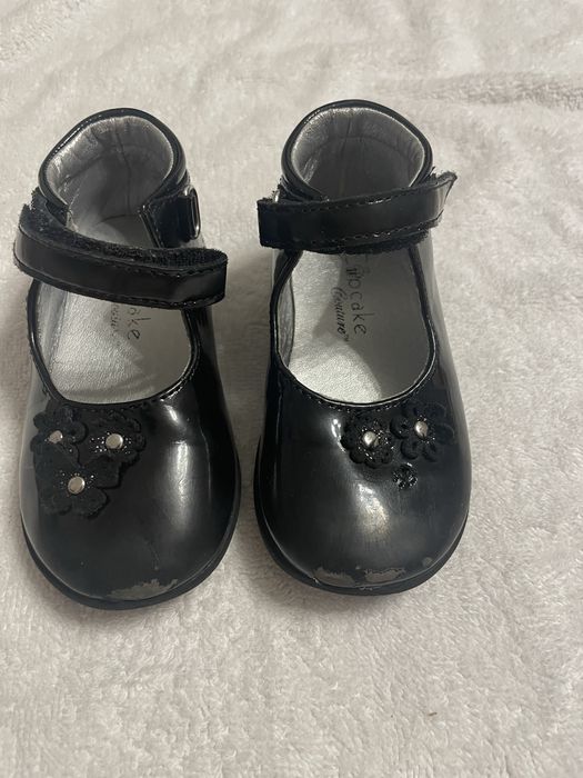 Sandale marimea 22/23, papuci si pantofi marimea 22