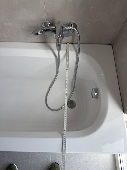 Cada baie cu baterie Roca