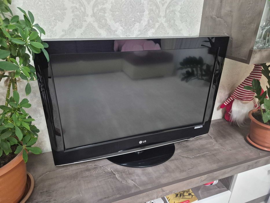 LG телевизор 32 дюйма