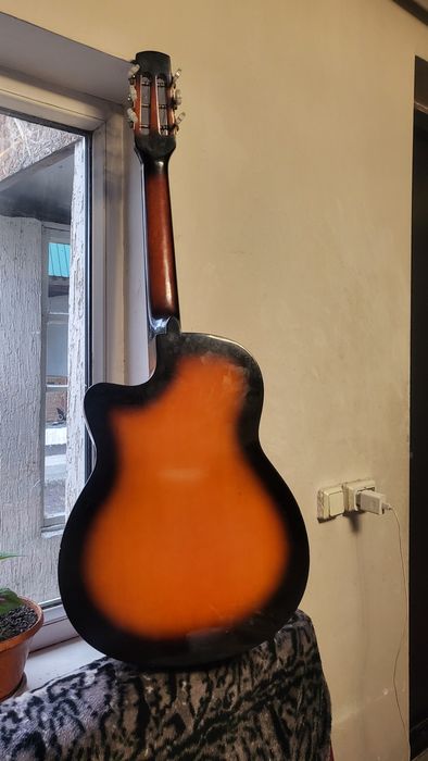 Гитара жаксы жагдайда