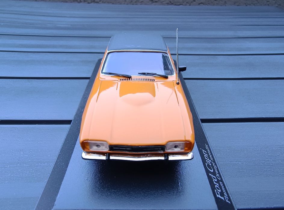 Ford Capri 1:43 Minichamps