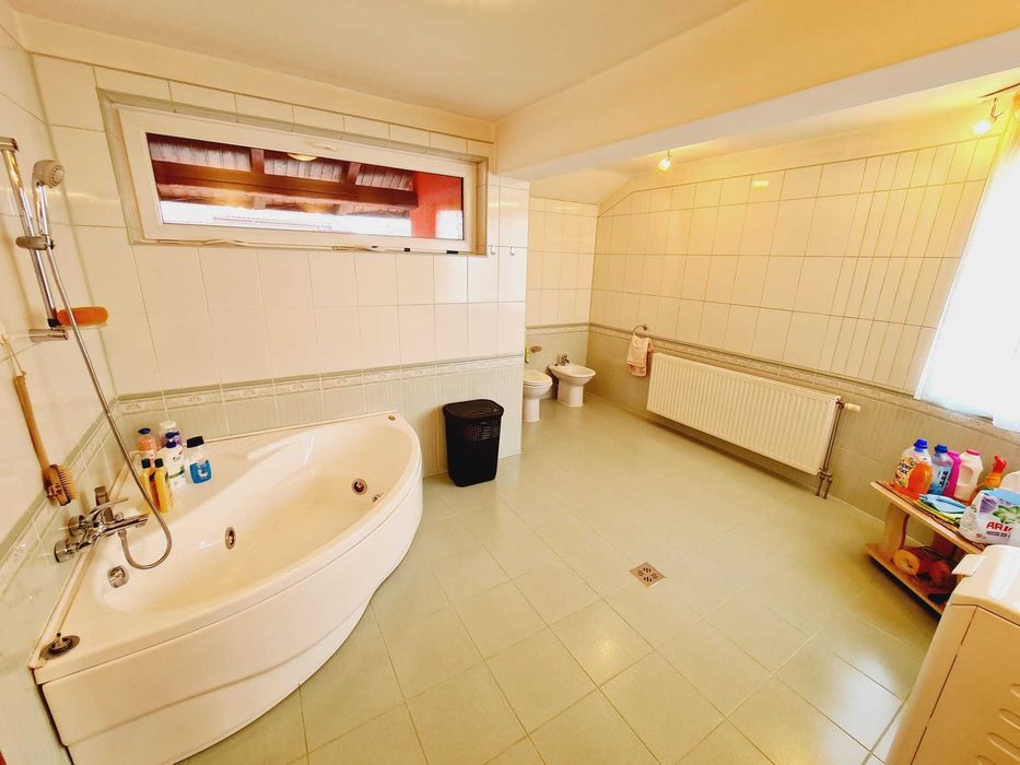 PF vand casa cartier Europa str. Ana Aslan / Kos Karoly