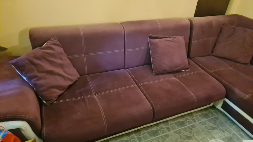 Продавам запазен диван