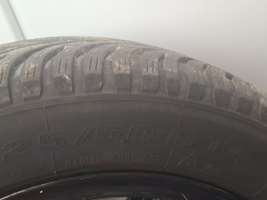 225 50 17 98v m+s
