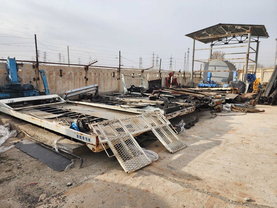 Эвакуатор платформалар сотилади