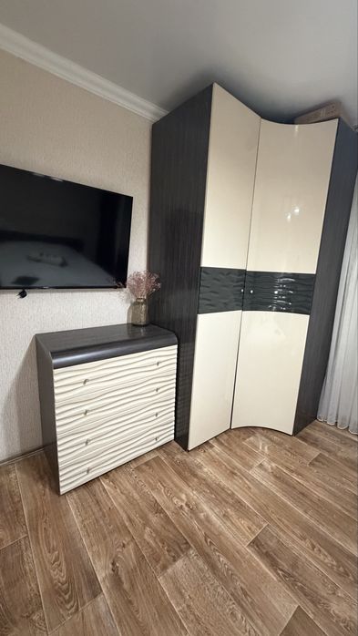 Продам спальный гарнитур