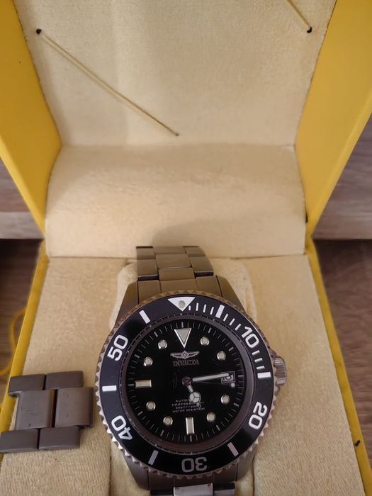 Титаниева Invicta 0460 с механизъм  NH35A на Seiko