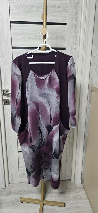 Vand rochie de dama