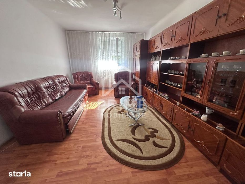 Apartament 2 camere| etaj 1| zona Cugir — fotografia 1