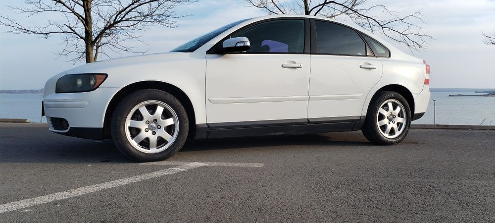 Vând Volvo S40, 1,6 benzină!