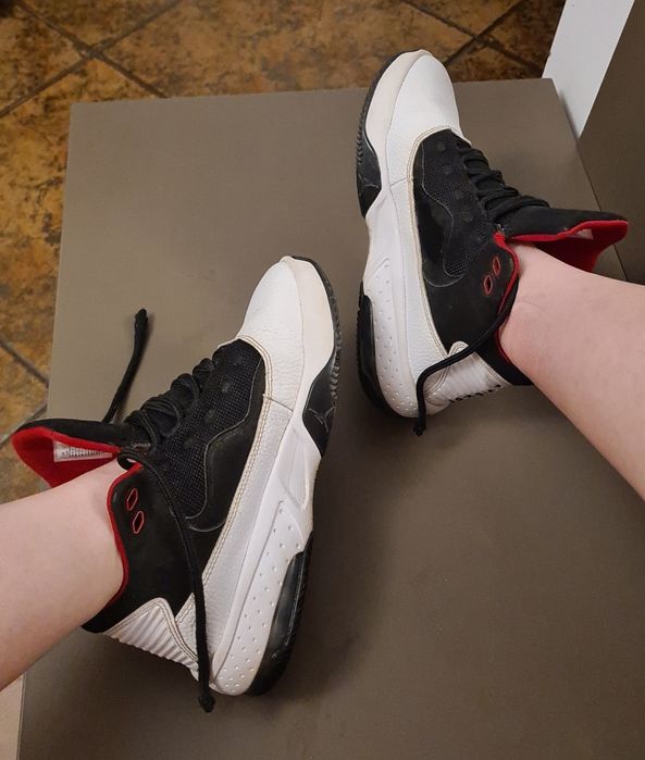 Nike Air Jordan Max Aura 2