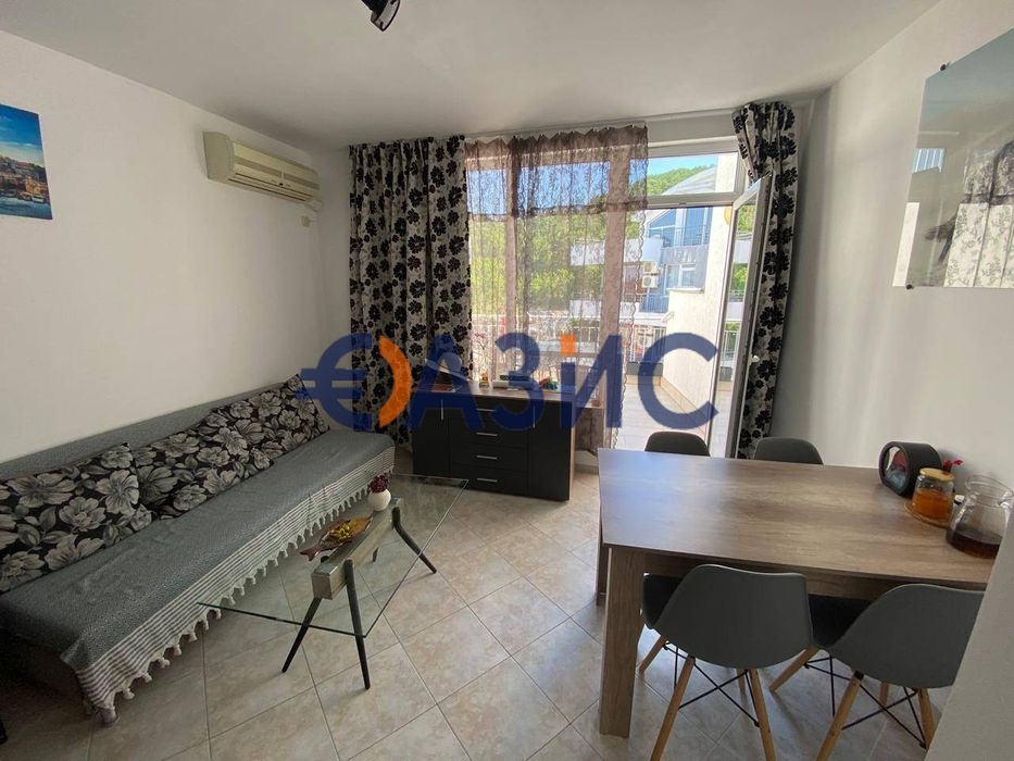 Апартамент с 1 спалня, комплекс "Сънсет", 4 етаж, 92 кв. м, България,