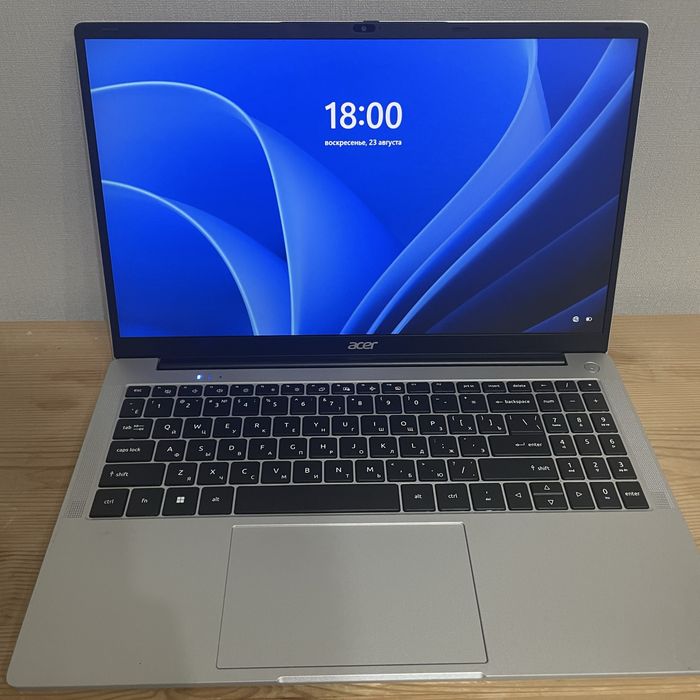 Офисный ноутбук Acer