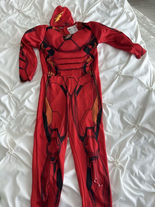 Inchiriez costume de carnaval