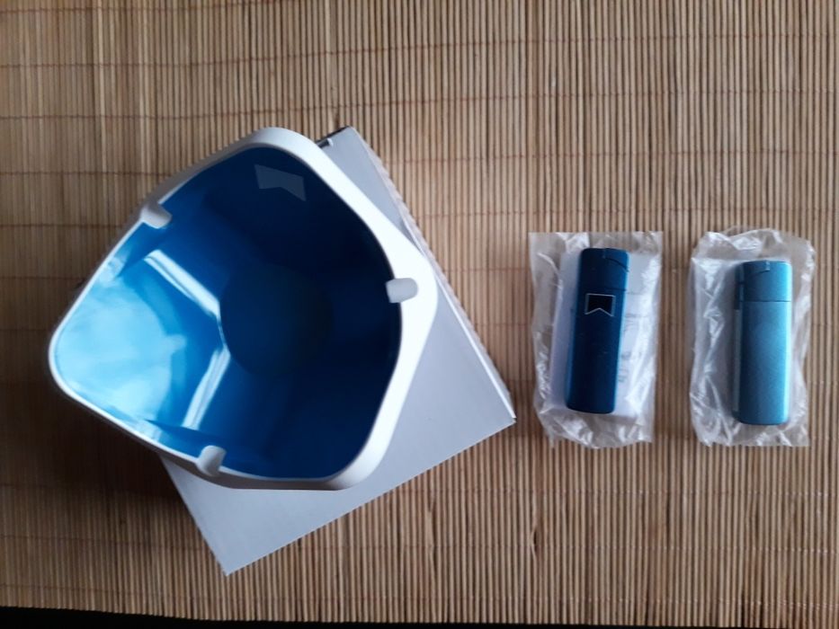 Пепелник Marlboro + 2 запалки Marlboro