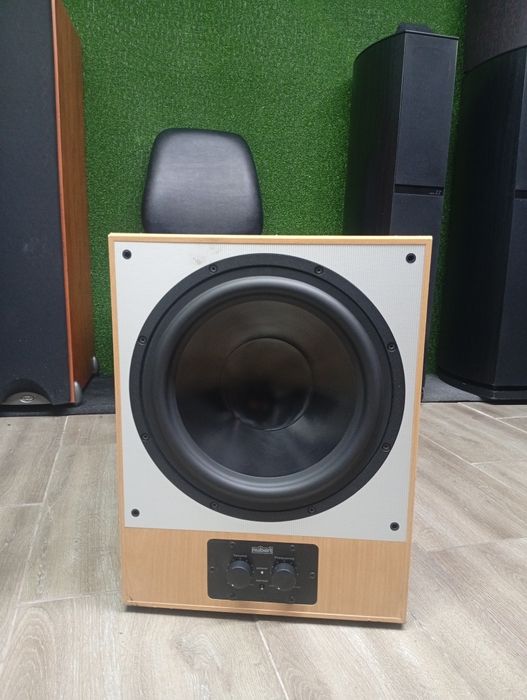 Активен субуфер 12-ска Nubert nuBox AW-880