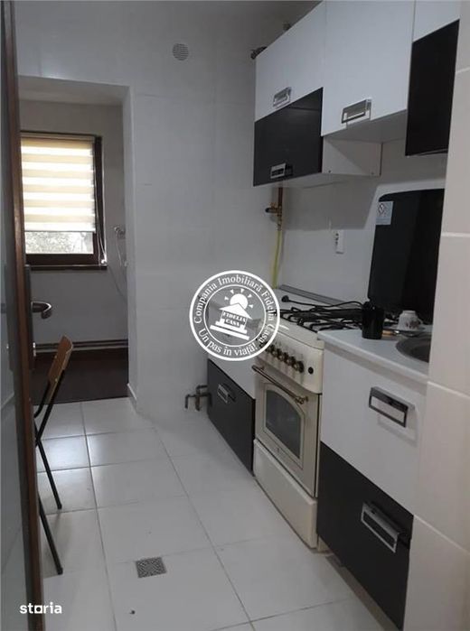 Apartament 3 camere  de inchiriat  Pacurari,