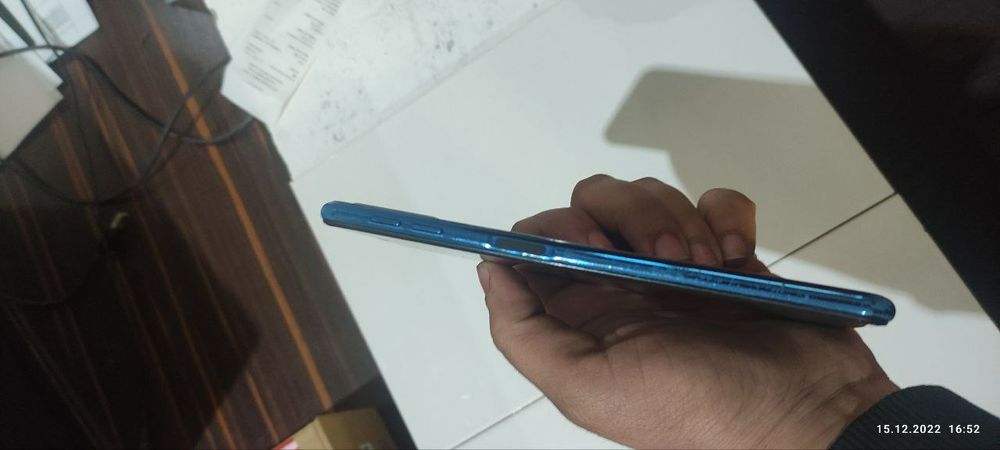 Samsung A7 ideal holatda abmen bor Redmi not 8dan balandiga