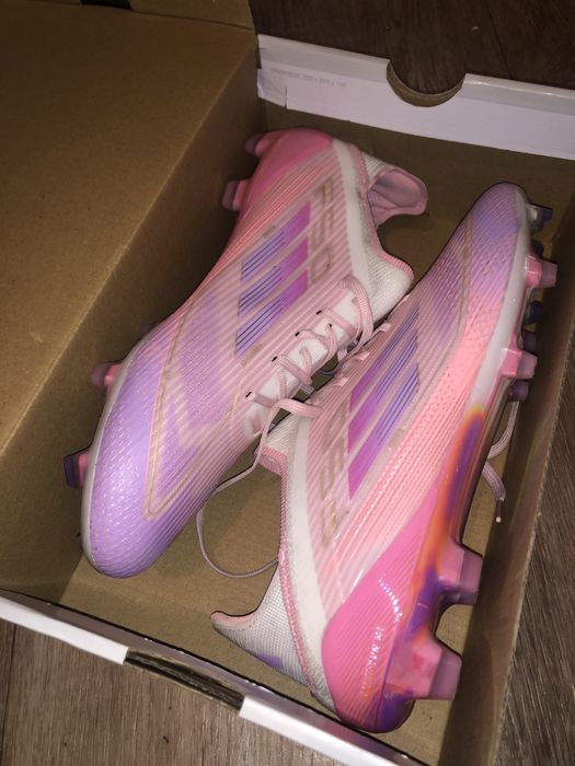 Новый бутсы усть-коменагорск город