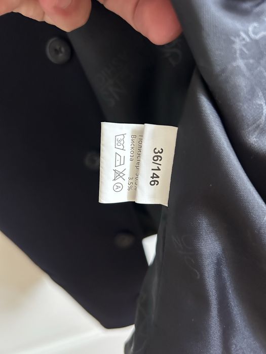 Продам две жилетки на мальчика