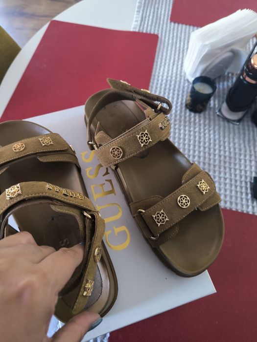 Дамски сандали Guess