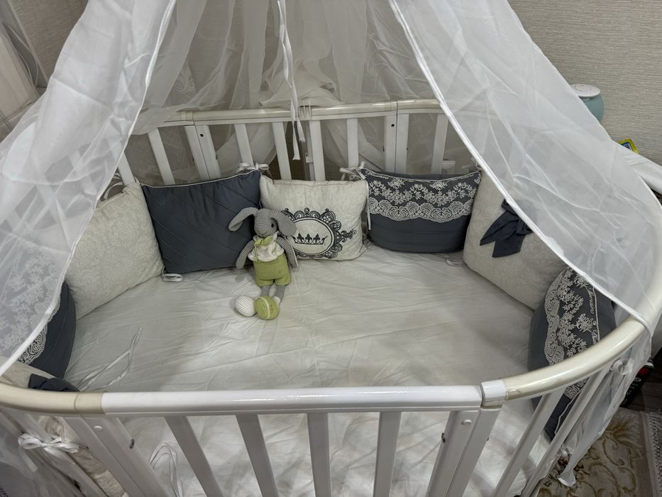 Продам кроватку 2 в 1