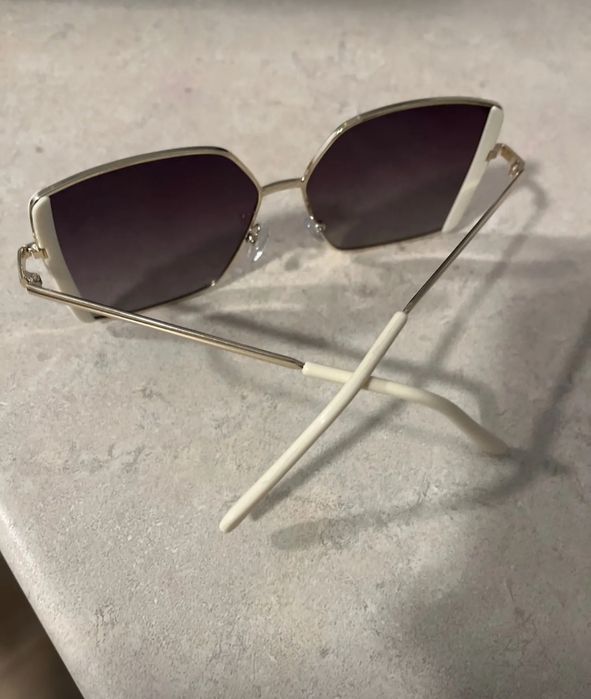 Продаю модные солнцезащитные очки