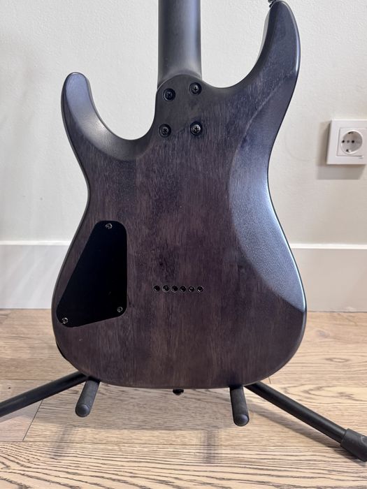 Удивительный Schecter Omen ELITE