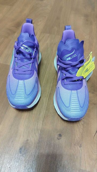 Новые кроссовки OneMix