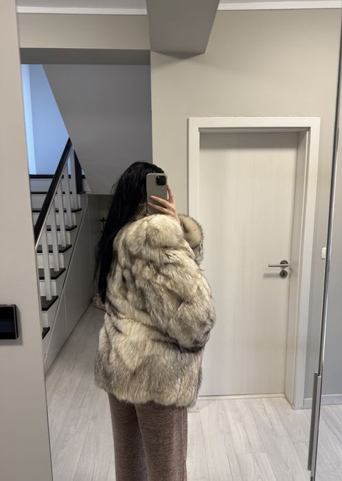 Vând blană naturală de vulpe , este ca noua