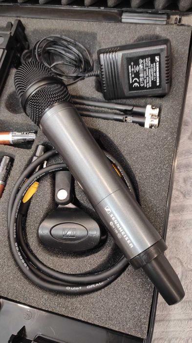 Радиомикрофон SENNHEISER EW100G3 835