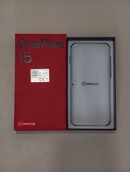 One Plus 15 512 gb Ram 16 5G global