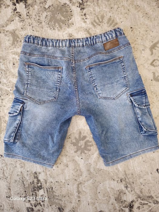 Pantaloni scurții de blugii