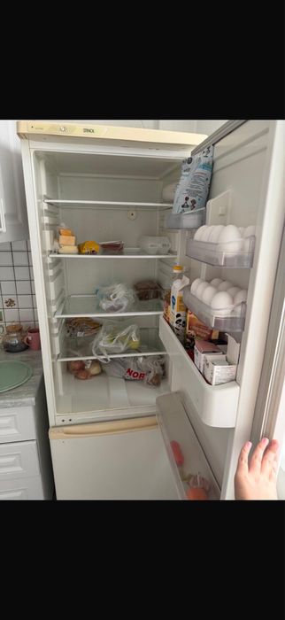 Холодильник в хорошем состоянии