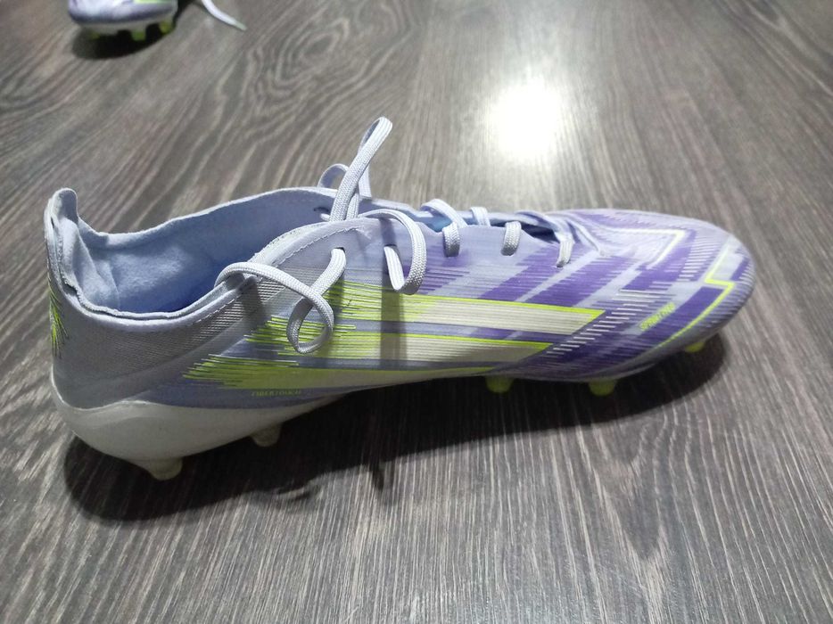 Ghete fotbal F50 sparkfusion elite