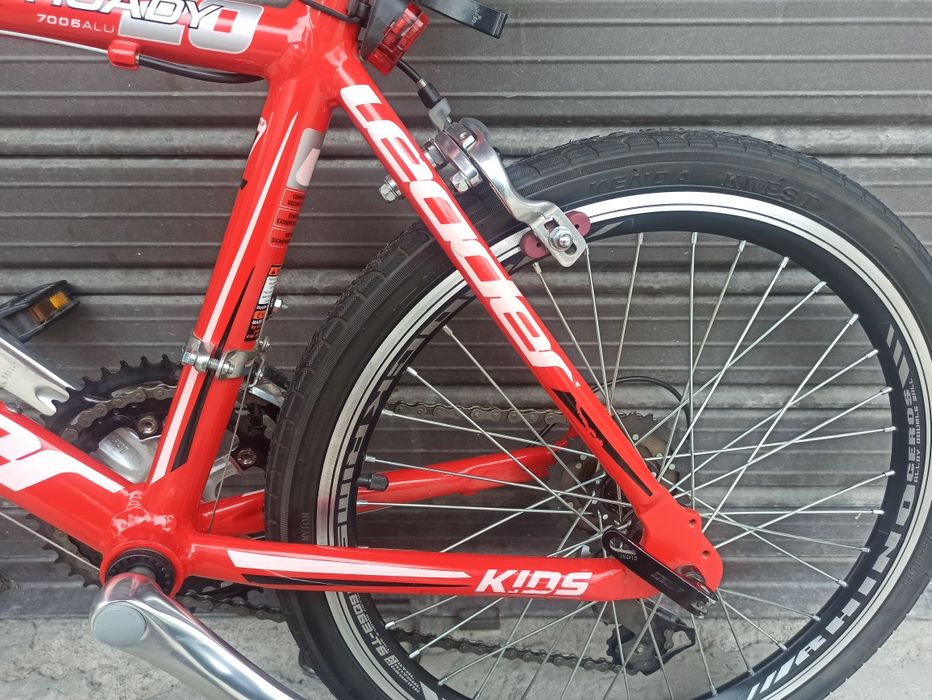 Продавам чисто нов Алуминиев детски спортен велосипед 20 цола . 
Скоро