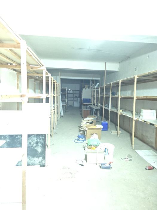 Жомий, ул. Карасарай, здание 810м2 под бизнес с подвалом, парковка.