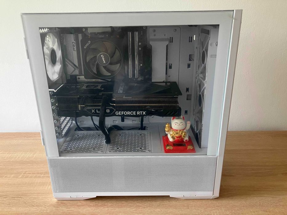 PC Gaming High‑End RTX 4070 Ti Ryzen 7 7700 32 GB DDR5 1 TB SSD