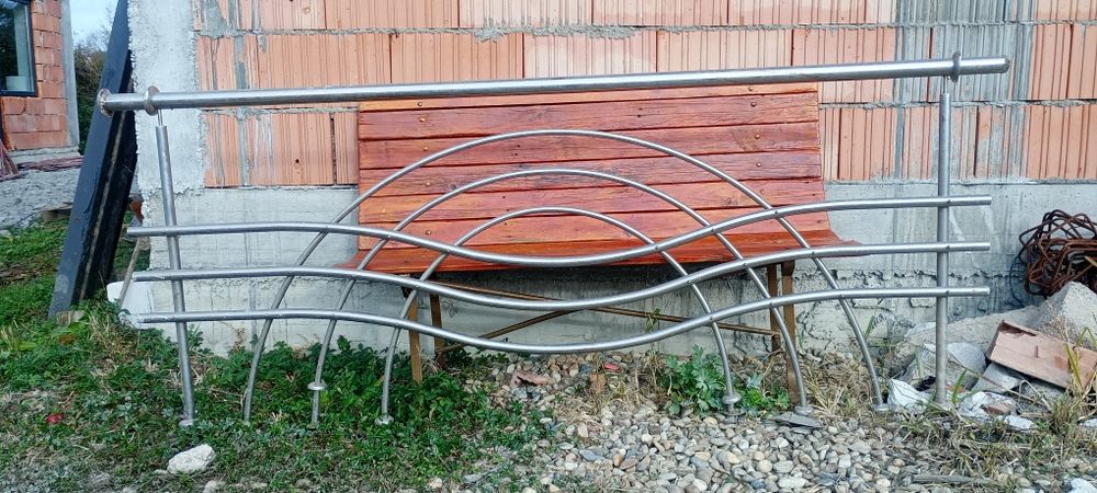 Vând balustradă inox