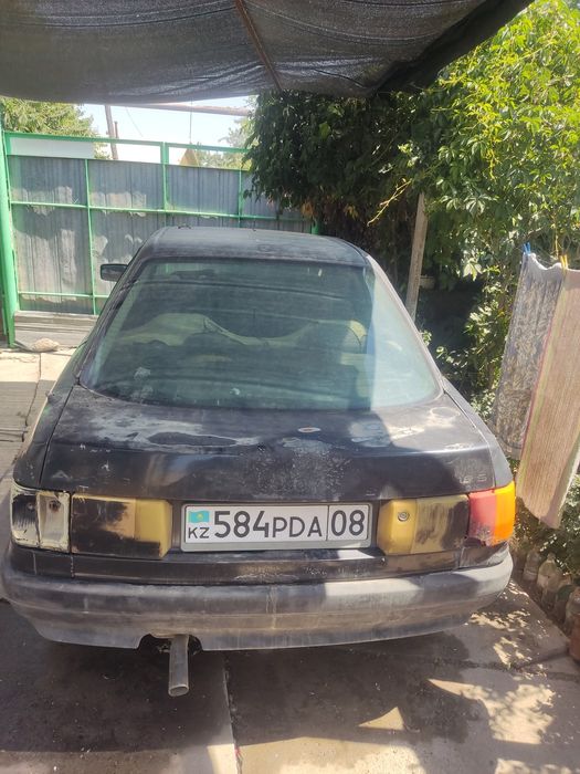 Продаётся машина.