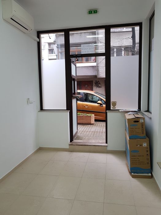 Дава се под наем Магазин в Варна, Централна поща - 15 кв.м за 298.86 € - Снимка #7