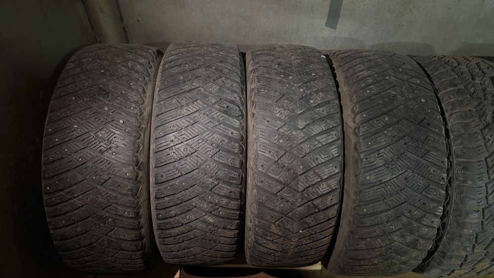 Клмплект зима goodyear ultragrip