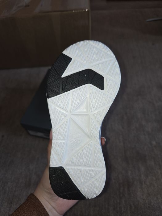 New balance pentru copii