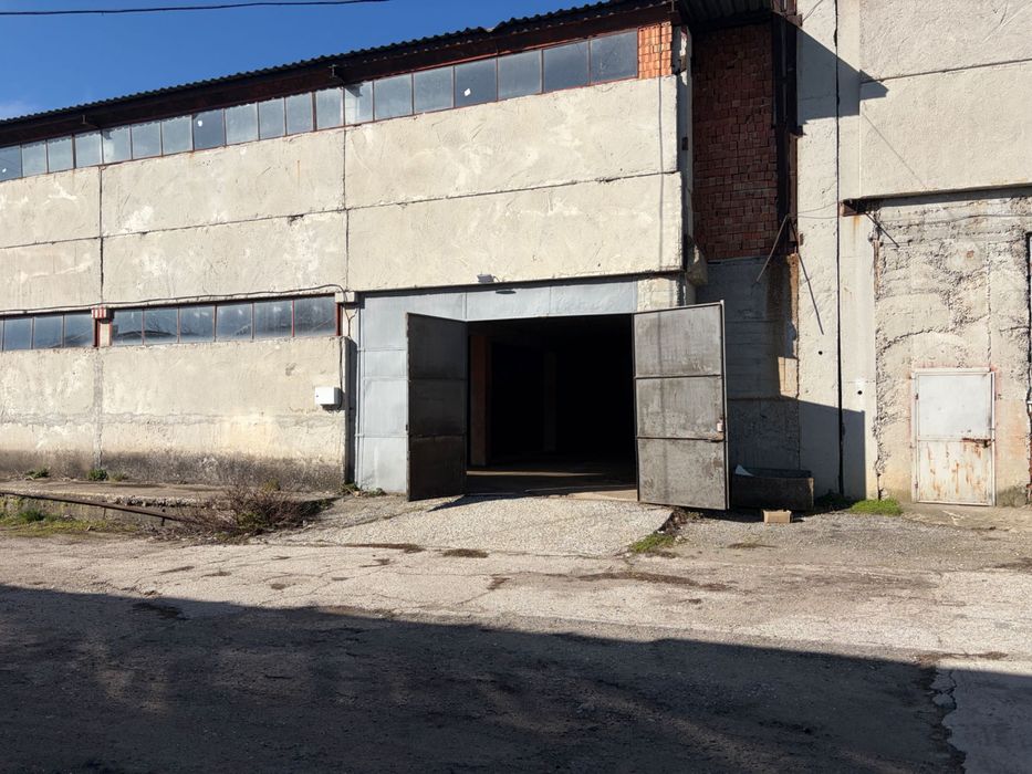 Дава се под наем Склад в Добрич, Промишлена зона - Север - 300 кв.м за 448.8 € - Снимка #3