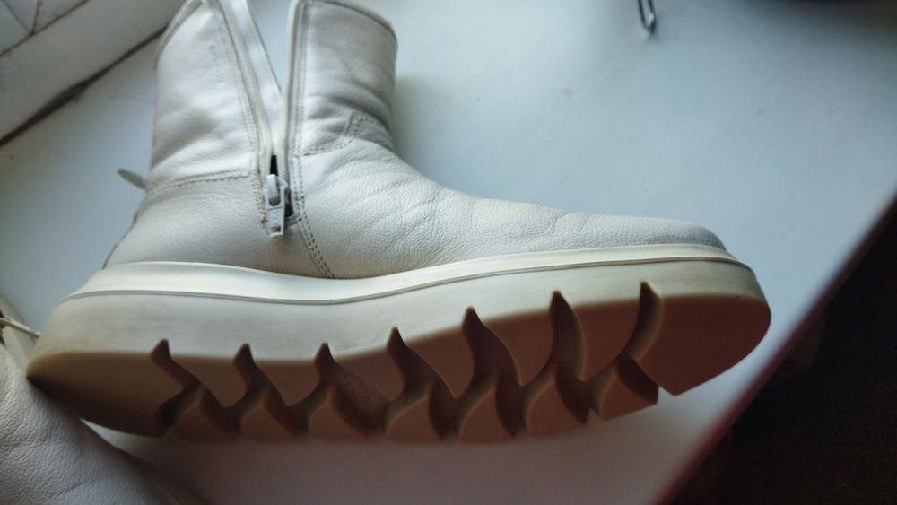 Экко. Полусапожки.