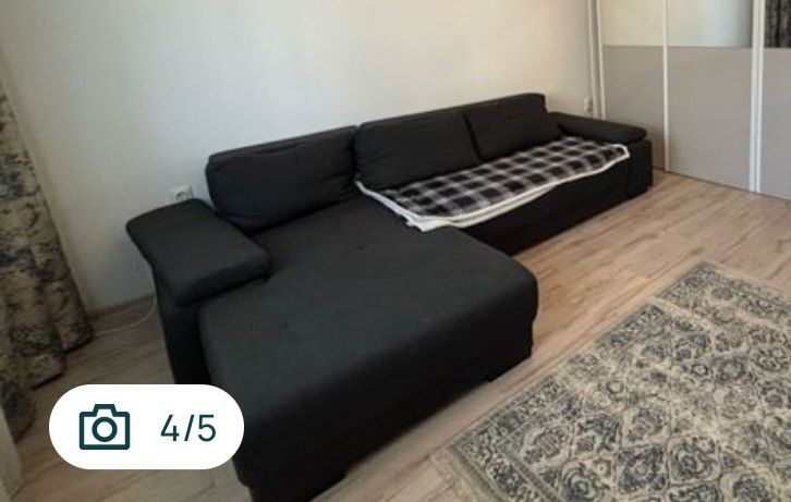 Canapea extensibila neagra