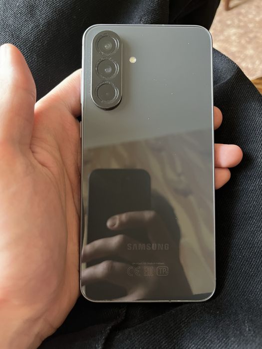 Samsung a56 5g в отличном состоянии